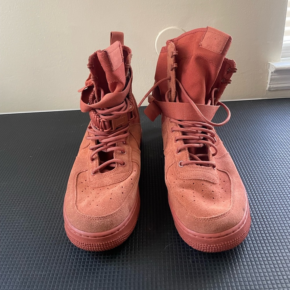 Nike SF Air Force 1 'Dusty Peach' - 864024 204 - Size: Mens 11